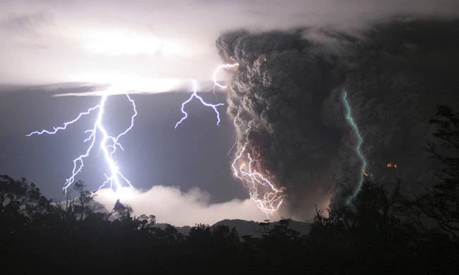 Τα ακραία καιρικά φαινόμενα δεν είναι τυχαία- Καθηγητής προειδοποιεί